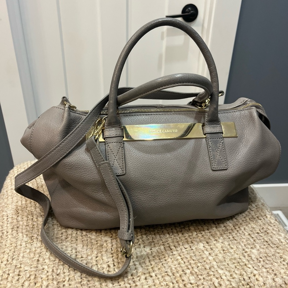 VINCE CAMUTO Large Zip‎ Top Close Satchel Crossbody Strap Pockets Gray